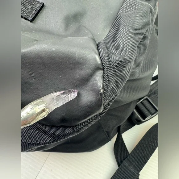 Timbuk2 Backpack OS Black Red Zippers Slim laptop travel commuter READ FLAWS - Picture 9 of 16